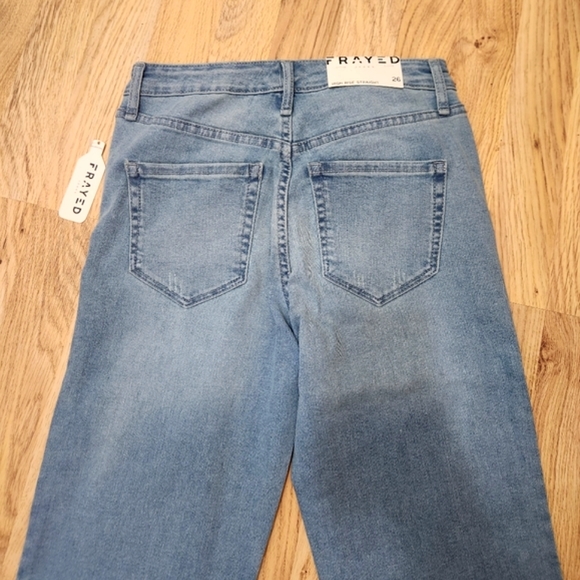 Frayed Jeans - Picture 7 of 10